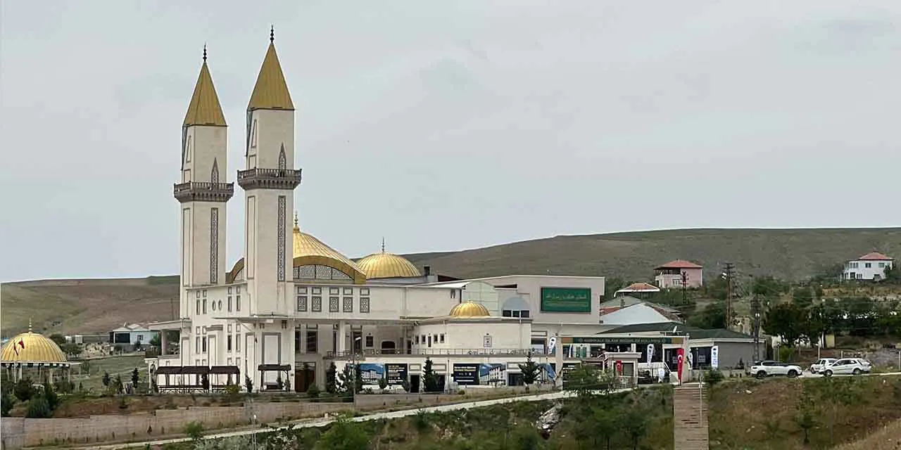 İslami Değerler Külliyesi’ne ziyaretçi akını - Kırıkkale Haber, Son Dakika Kırıkkale Haberleri İslami Değerler Külliyesi’ne ziyaretçi akını - Kırıkkale Haber, Son Dakika Kırıkkale Haberleri