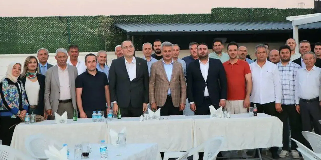 Kaymakam Uzunoğlu’na Yahşihan’da veda yemeği - Kırıkkale Haber, Son Dakika Kırıkkale Haberleri Kaymakam Uzunoğlu’na Yahşihan’da veda yemeği - Kırıkkale Haber, Son Dakika Kırıkkale Haberleri