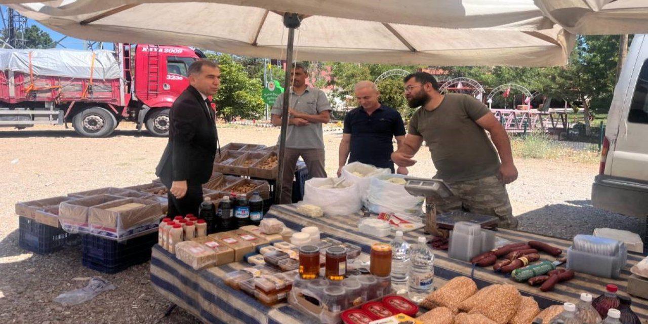 Uyan’dan pazar esnafına ziyaret - Kırıkkale Haber, Son Dakika Kırıkkale Haberleri