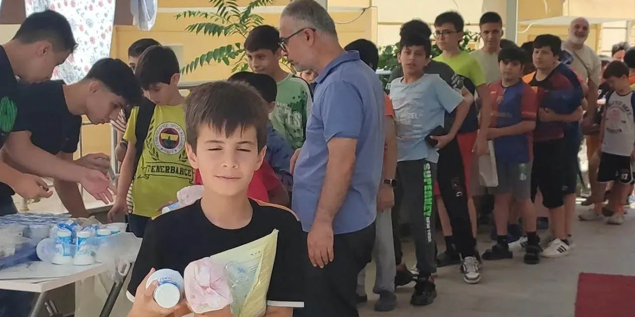 Kur’an Kursu öğrencilerine ikram - Kırıkkale Haber, Son Dakika Kırıkkale Haberleri Kur’an Kursu öğrencilerine ikram - Kırıkkale Haber, Son Dakika Kırıkkale Haberleri