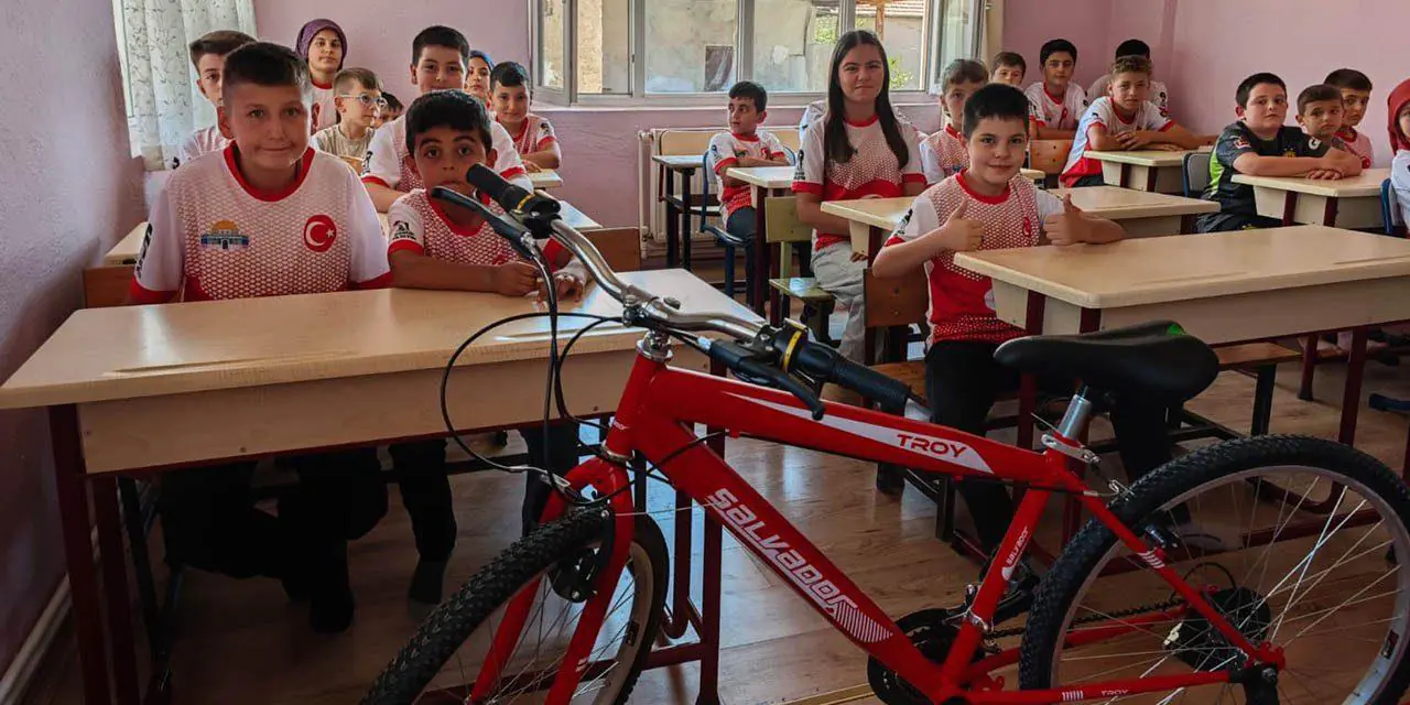 Ahılı Yaz Kur’an Kursu’nda öğrencilere hediyeli program - Kırıkkale Haber, Son Dakika Kırıkkale Haberleri Ahılı Yaz Kur’an Kursu’nda öğrencilere hediyeli program - Kırıkkale Haber, Son Dakika Kırıkkale Haberleri