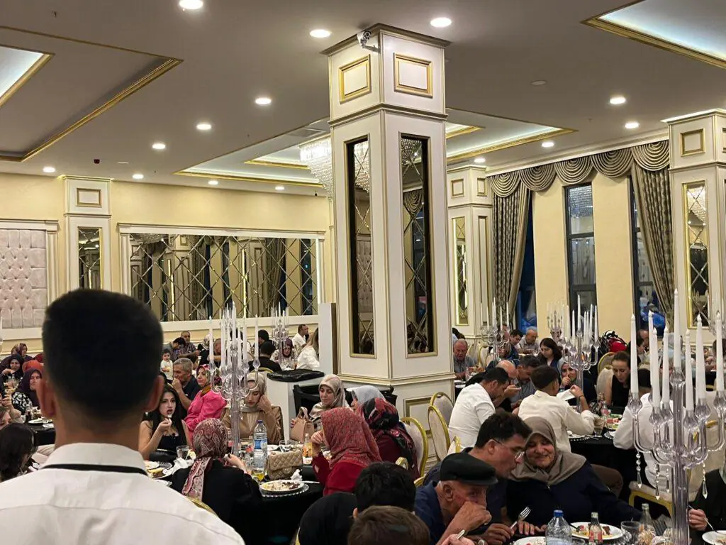Birsen ile Mert, Görkemli Bir Düğünle Dünyaevine Girdi – Kırıkkale Haber, Son Dakika Kırıkkale Haberleri Birsen ile Mert, Görkemli Bir Düğünle Dünyaevine Girdi - Kırıkkale Haber, Son Dakika Kırıkkale Haberleri