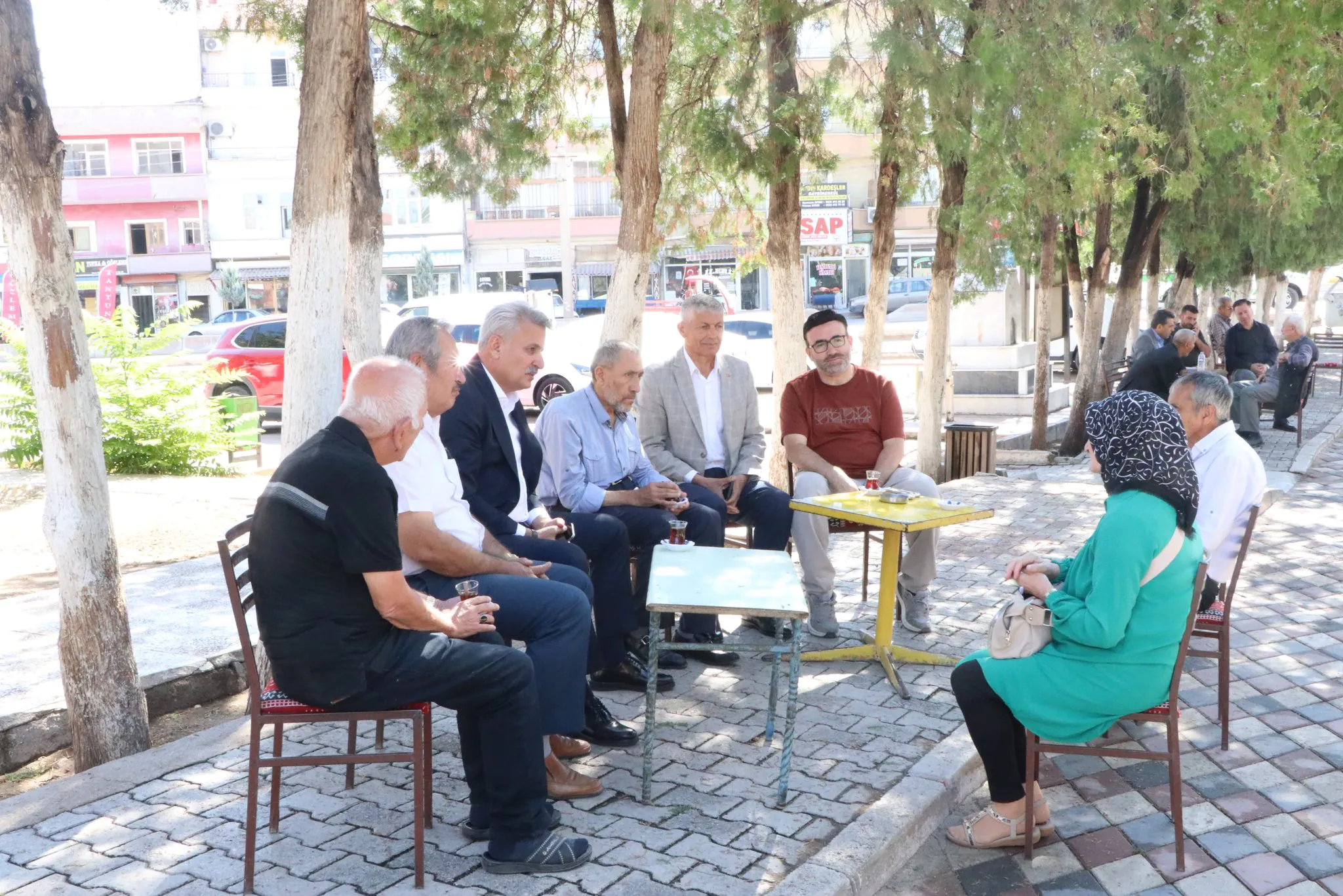 Yahşihan’da Başkanla mahalle turu! Sungur, talepleri yerinde dinledi - Kırıkkale Haber, Son Dakika Kırıkkale Haberleri Yahşihan’da Başkanla mahalle turu! Sungur, talepleri yerinde dinledi - Kırıkkale Haber, Son Dakika Kırıkkale Haberleri