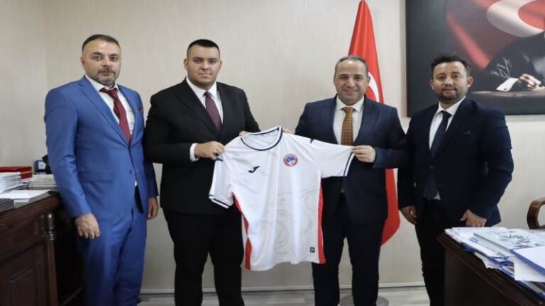 Kırıkkale FK’dan SGK İl Müdürü Hüseyin Akturan’a Ziyaret - Kırıkkale Haber, Son Dakika Kırıkkale Haberleri