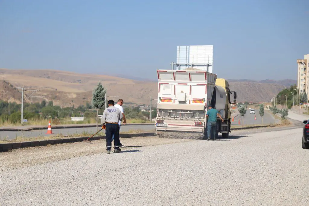 Başkan Sungur, asfalt çalışmasını yerinde inceledi - Kırıkkale Haber, Son Dakika Kırıkkale Haberleri