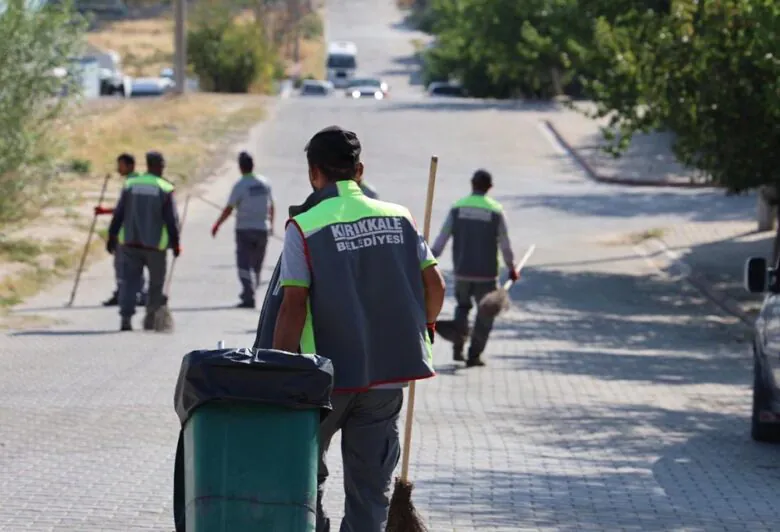 Belediye ekiplerinden temizlik mücadelesi - Kırıkkale Haber, Son Dakika Kırıkkale Haberleri