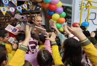 Kırıkkale Belediyesi’nden öğrencilere sen oku desteği: 500 öğrenciye aylık 1000 TL eğitim yardımı - Kırıkkale Haber, Son Dakika Kırıkkale Haberleri Kırıkkale Belediyesi’nden öğrencilere sen oku desteği: 500 öğrenciye aylık 1000 TL eğitim yardımı - Kırıkkale Haber, Son Dakika Kırıkkale Haberleri