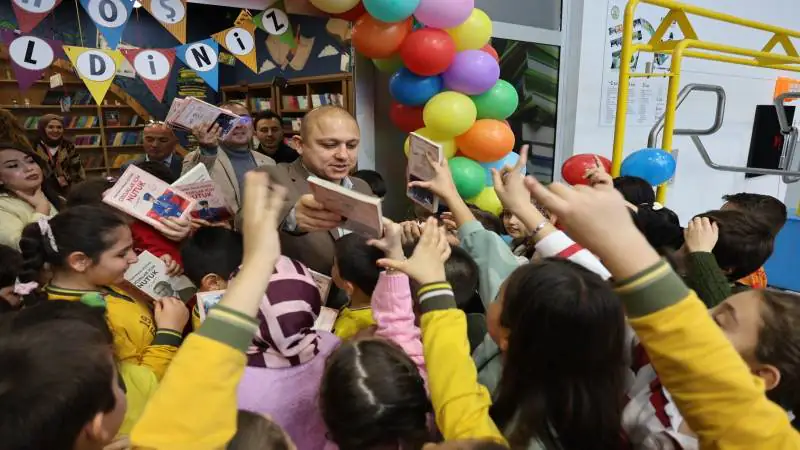 Kırıkkale Belediyesi’nden öğrencilere sen oku desteği: 500 öğrenciye aylık 1000 TL eğitim yardımı - Kırıkkale Haber, Son Dakika Kırıkkale Haberleri Kırıkkale Belediyesi’nden öğrencilere sen oku desteği: 500 öğrenciye aylık 1000 TL eğitim yardımı - Kırıkkale Haber, Son Dakika Kırıkkale Haberleri