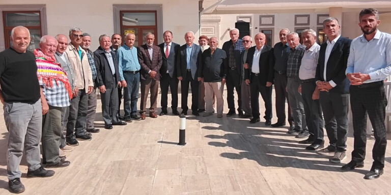 Külliyede emekli eğitimciler buluştu - Kırıkkale Haber, Son Dakika Kırıkkale Haberleri