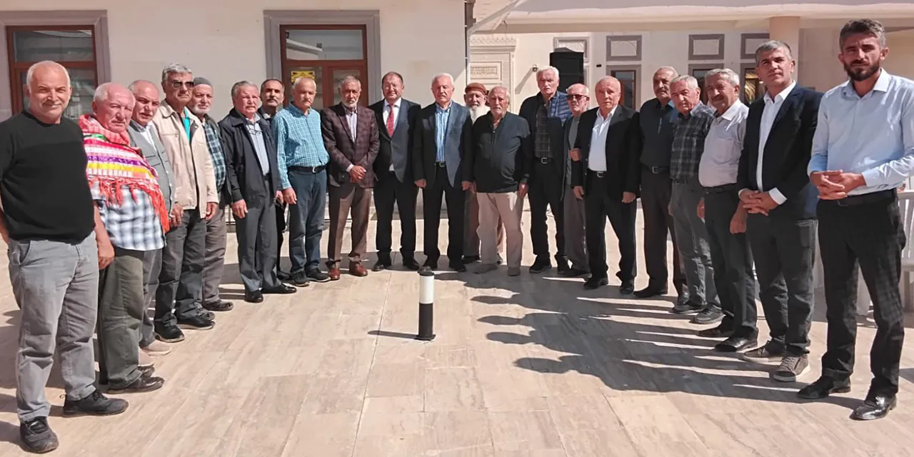 Külliyede emekli eğitimciler buluştu - Kırıkkale Haber, Son Dakika Kırıkkale Haberleri