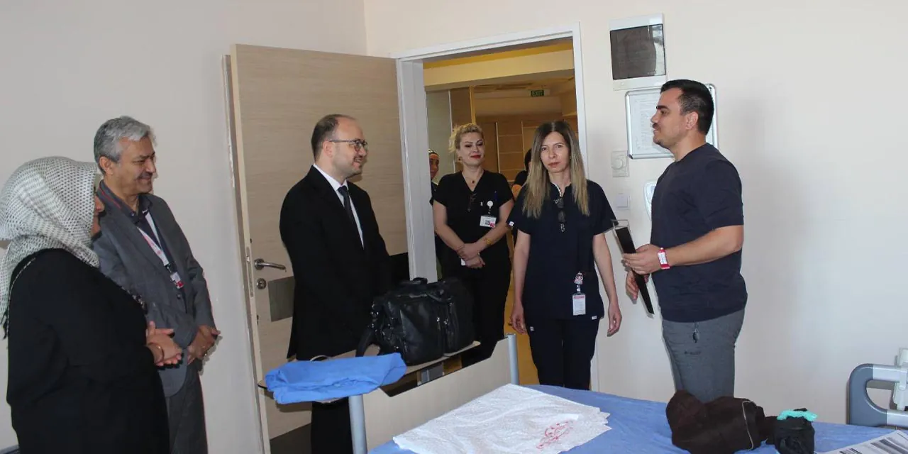 Başhekim Varol, hastaların sorun ve taleplerini dinledi - Kırıkkale Haber, Son Dakika Kırıkkale Haberleri Başhekim Varol, hastaların sorun ve taleplerini dinledi - Kırıkkale Haber, Son Dakika Kırıkkale Haberleri