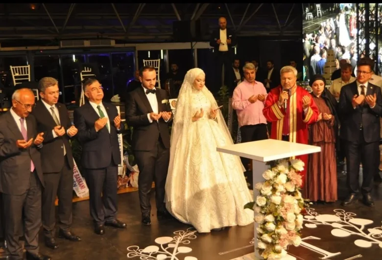 Keskin’in Sevilen Doktoru Taha Işıkhan Dünyaevine Girdi - Kırıkkale Haber, Son Dakika Kırıkkale Haberleri