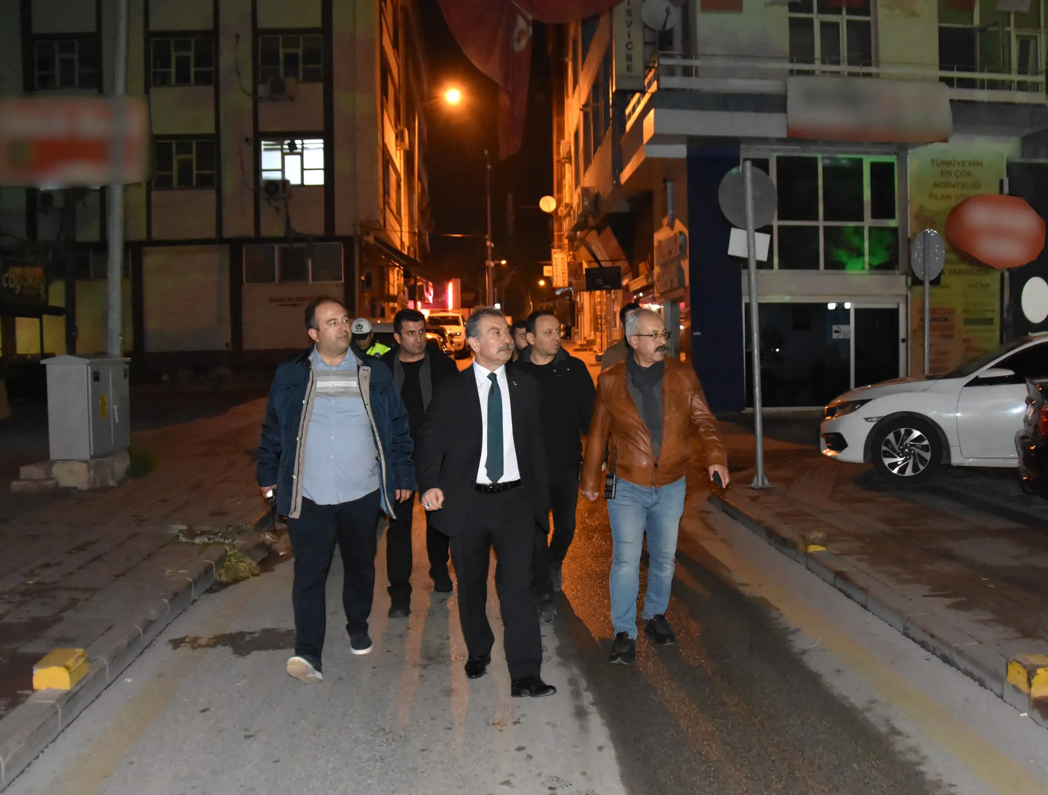 Kırıkkale’de Huzurun Nöbetindeler: Müdür Işık Sahada! - Kırıkkale Haber, Son Dakika Kırıkkale Haberleri Kırıkkale’de Huzurun Nöbetindeler: Müdür Işık Sahada! - Kırıkkale Haber, Son Dakika Kırıkkale Haberleri