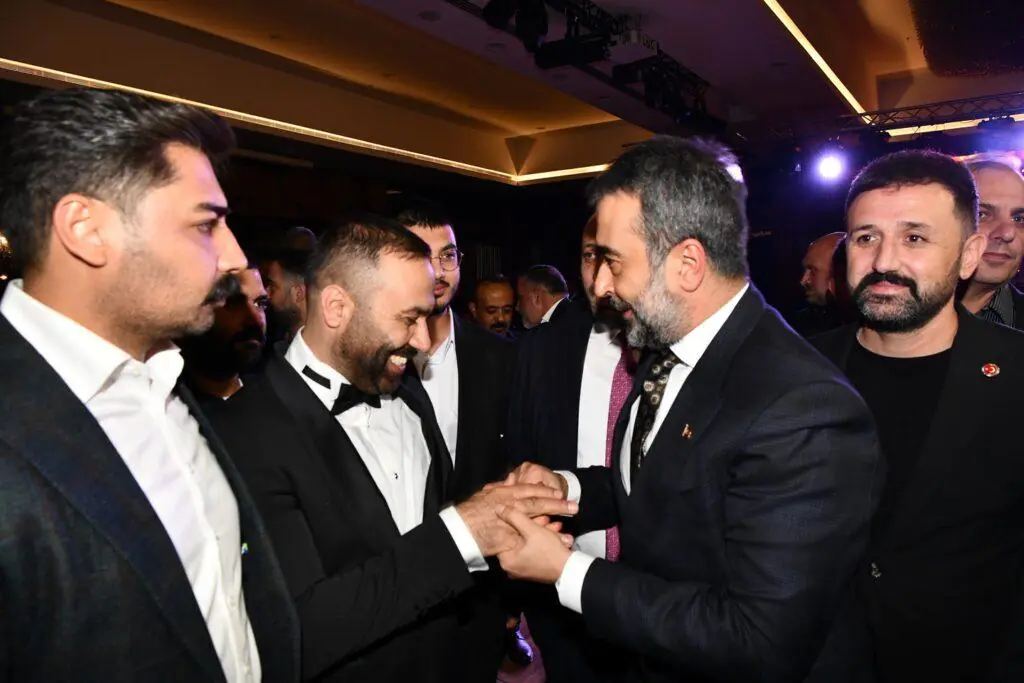 Rahmi Kızılırmak ve Aysel Bilmez Görkemli Bir Düğünle “Evet” Dedi – Kırıkkale Haber, Son Dakika Kırıkkale Haberleri Rahmi Kızılırmak ve Aysel Bilmez Görkemli Bir Düğünle “Evet” Dedi - Kırıkkale Haber, Son Dakika Kırıkkale Haberleri