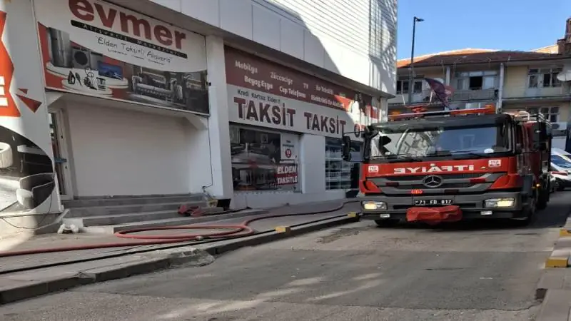 Telefon Mağazasında Yangın Paniği - Kırıkkale Haber, Son Dakika Kırıkkale Haberleri