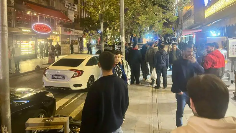 Zafer caddesi’nde şüpheli paket paniği - Kırıkkale Haber, Son Dakika Kırıkkale Haberleri Zafer caddesi’nde şüpheli paket paniği - Kırıkkale Haber, Son Dakika Kırıkkale Haberleri
