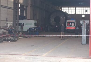 3 Tonluk Sac Levhanın Altında Kaldılar 2 Ölü - Kırıkkale Haber, Son Dakika Kırıkkale Haberleri