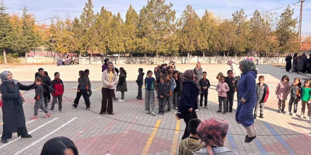 Karakeçili’de geleneksel çocuk şenliği – Kırıkkale Haber, Son Dakika Kırıkkale Haberleri Karakeçili’de geleneksel çocuk şenliği - Kırıkkale Haber, Son Dakika Kırıkkale Haberleri