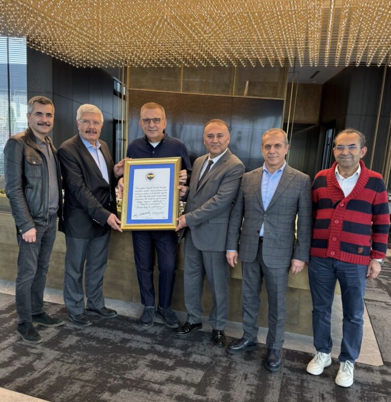 Kırıkkaleliler Vakfı’ndan Recep Uzelli'ye Hayırlı Olsun Ziyareti - Kırıkkale Haber, Son Dakika Kırıkkale Haberleri