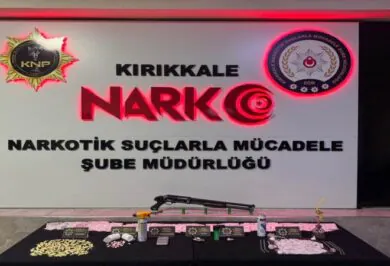 Cephanelik gibi evden uyuşturucu ve silahlar çıktı - Kırıkkale Haber, Son Dakika Kırıkkale Haberleri