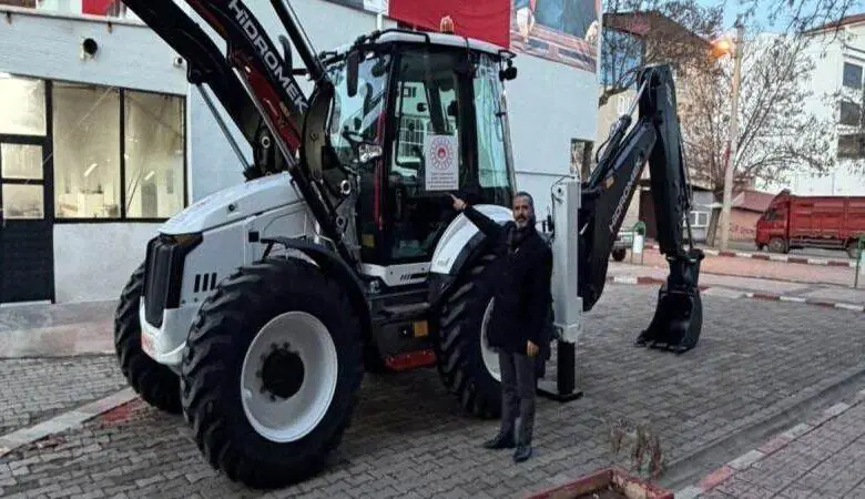 Çerikli Belediyesi’ne Kepçe ve Çöp Konteyneri Hibesi - Kırıkkale Haber, Son Dakika Kırıkkale Haberleri