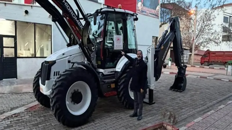 Çerikli Belediyesi’ne Kepçe ve Çöp Konteyneri Hibesi - Kırıkkale Haber, Son Dakika Kırıkkale Haberleri