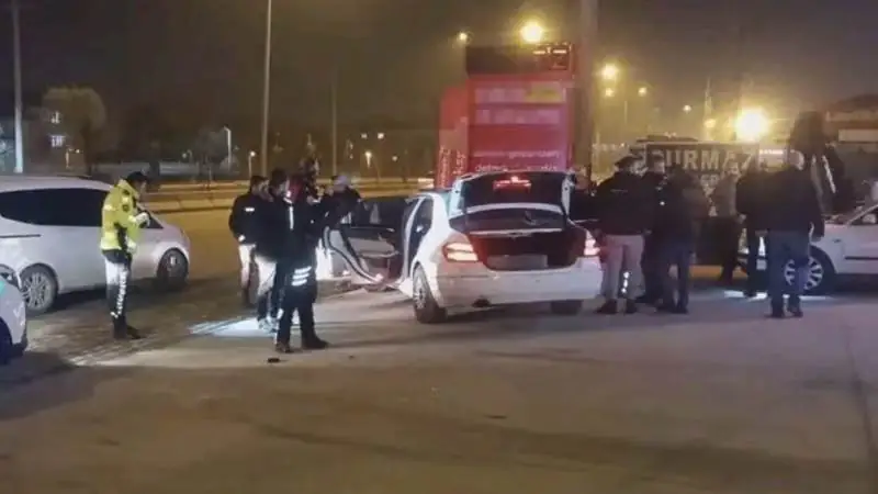 ilahlı ve Bıçaklı Kavga: 3 Yaralı, 5 Şüpheli Gözaltında - Kırıkkale Haber, Son Dakika Kırıkkale Haberleri