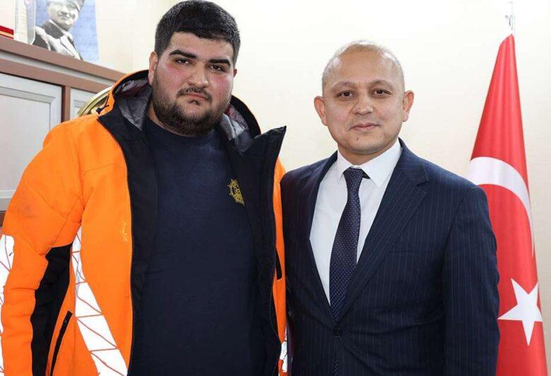 Dürüst personeli Başkan Önal ödüllendirdi - Kırıkkale Haber, Son Dakika Kırıkkale Haberleri Dürüst personeli Başkan Önal ödüllendirdi - Kırıkkale Haber, Son Dakika Kırıkkale Haberleri