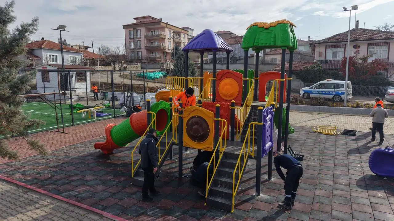 Karşıyaka Mahallesine Çocuk Parkı - Kırıkkale Haber, Son Dakika Kırıkkale Haberleri