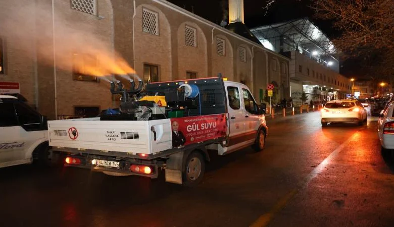 Kırıkkale Belediyesi Şehri Gül Suyu İle Yıkandı - Kırıkkale Haber, Son Dakika Kırıkkale Haberleri