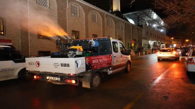 Kırıkkale Belediyesi Şehri Gül Suyu İle Yıkandı - Kırıkkale Haber, Son Dakika Kırıkkale Haberleri