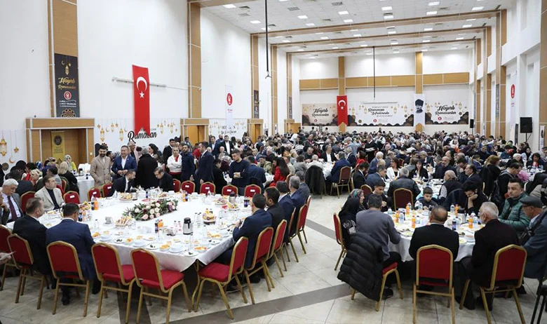 Kırıkkaleli Dernekler Federasyonundan İftar yemeği - Kırıkkale Haber, Son Dakika Kırıkkale Haberleri Kırıkkaleli Dernekler Federasyonundan İftar yemeği - Kırıkkale Haber, Son Dakika Kırıkkale Haberleri