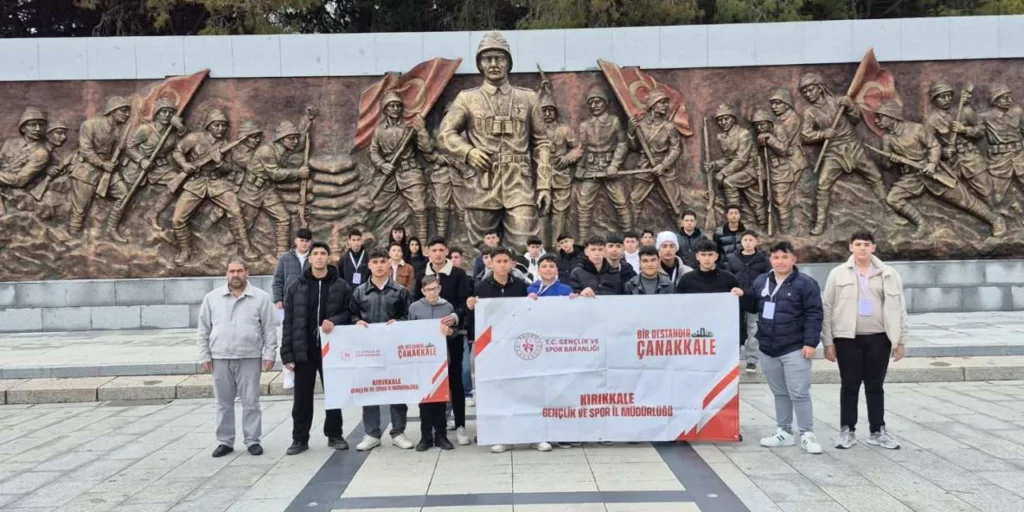 Keskinli Gen&ccedil;ler &ldquo;Bir Destandır &Ccedil;anakkale&rdquo; Programıyla Tarihe Yolculuk Yaptı - Kırıkkale Haber, Son Dakika Kırıkkale Haberleri