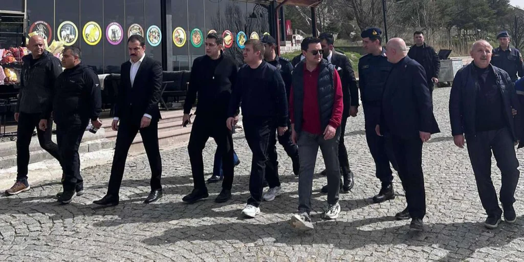 Vali Sarıibrahim Çeşnigir Köprüsü’nde incelemelerde bulundu – Kırıkkale Haber, Son Dakika Kırıkkale Haberleri Vali Sarıibrahim Çeşnigir Köprüsü’nde incelemelerde bulundu - Kırıkkale Haber, Son Dakika Kırıkkale Haberleri