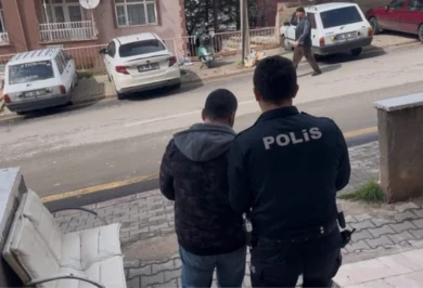 Kırıkkale’de Aranan 6 Hükümlü Kıskıvrak Yakalandı - Kırıkkale Haber, Son Dakika Kırıkkale Haberleri Kırıkkale’de Aranan 6 Hükümlü Kıskıvrak Yakalandı - Kırıkkale Haber, Son Dakika Kırıkkale Haberleri