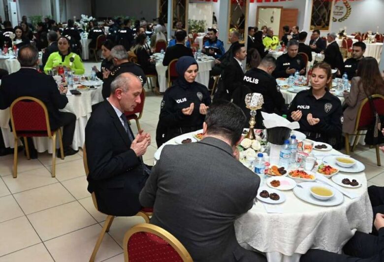 Kırıkkale’de Emniyet Teşkilatı iftarda buluştu - Kırıkkale Haber, Son Dakika Kırıkkale Haberleri