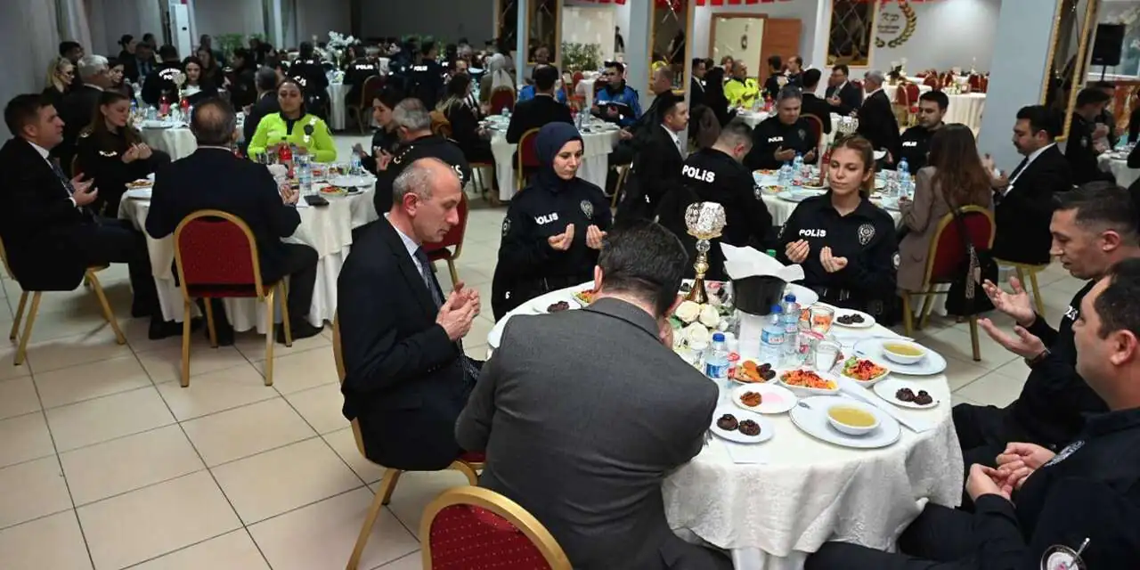 Kırıkkale’de Emniyet Teşkilatı iftarda buluştu - Kırıkkale Haber, Son Dakika Kırıkkale Haberleri