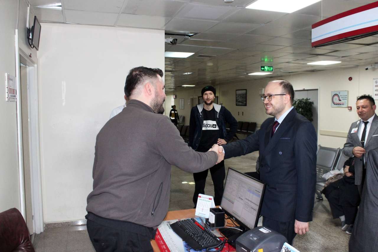 Başhekim Varol personelini tek tek kutladı - Kırıkkale Haber, Son Dakika Kırıkkale Haberleri