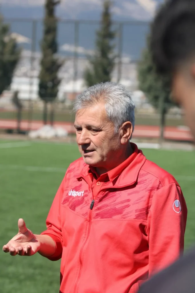 “Dibe Demir Atan Takımdan Diriliş Hikâyesi: Nihat Baran Farkı” – Kırıkkale Haber, Son Dakika Kırıkkale Haberleri “Dibe Demir Atan Takımdan Diriliş Hikâyesi: Nihat Baran Farkı” - Kırıkkale Haber, Son Dakika Kırıkkale Haberleri