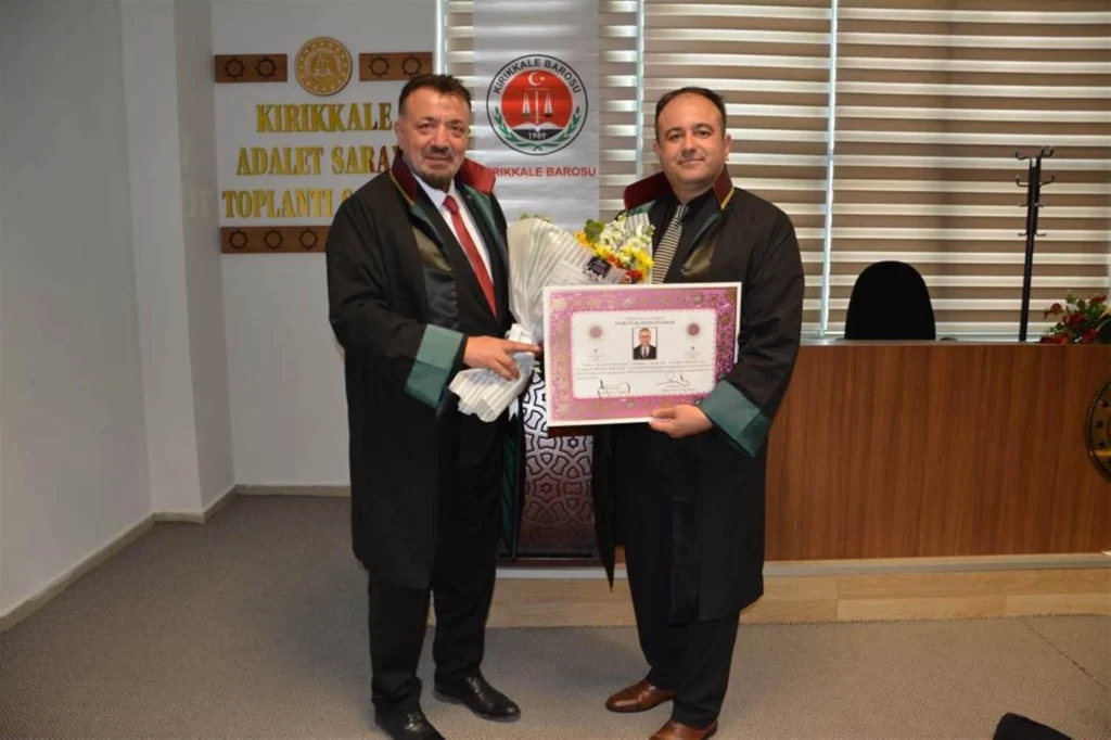 Kırıkkale&rsquo;de Gen&ccedil; Avukatlar Ruhsatlarını Aldı - Kırıkkale Haber, Son Dakika Kırıkkale Haberleri