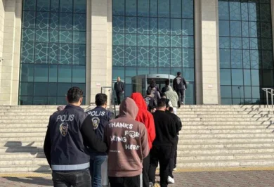 1.4 Milyar Tl Yasa Dışı Bahis Vurgunu, 2 Tutuklama - Kırıkkale Haber, Son Dakika Kırıkkale Haberleri