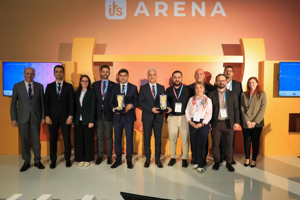 Hemşehrimiz İrfan Demet&rsquo;in Y&ouml;netimindeki İETT&rsquo;ye &Ccedil;ifte &Ouml;d&uuml;l - Kırıkkale Haber, Son Dakika Kırıkkale Haberleri