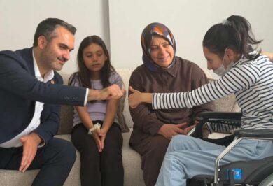 Kaplan’dan Nisa Yaman’a doğum günü sürprizi - Kırıkkale Haber, Son Dakika Kırıkkale Haberleri