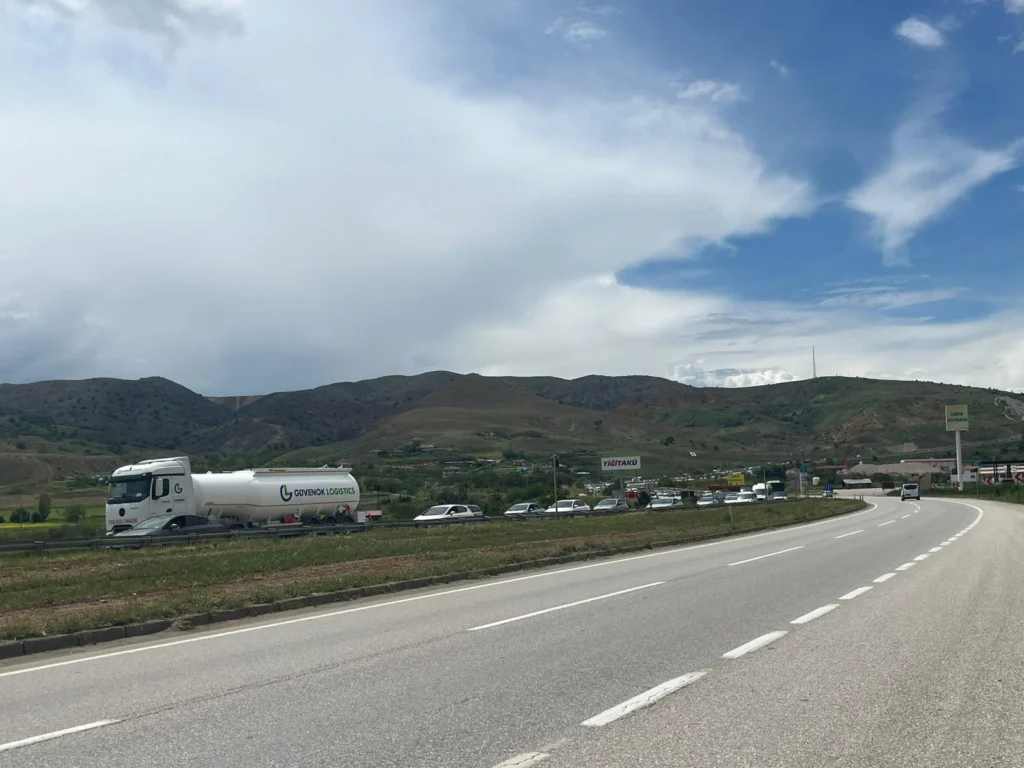 ANKARA-KIRIKKALE KARAYOLUNDA UZUN ARAÇ KUYRUĞU! – Kırıkkale Haber, Son Dakika Kırıkkale Haberleri ANKARA-KIRIKKALE KARAYOLUNDA UZUN ARAÇ KUYRUĞU! - Kırıkkale Haber, Son Dakika Kırıkkale Haberleri