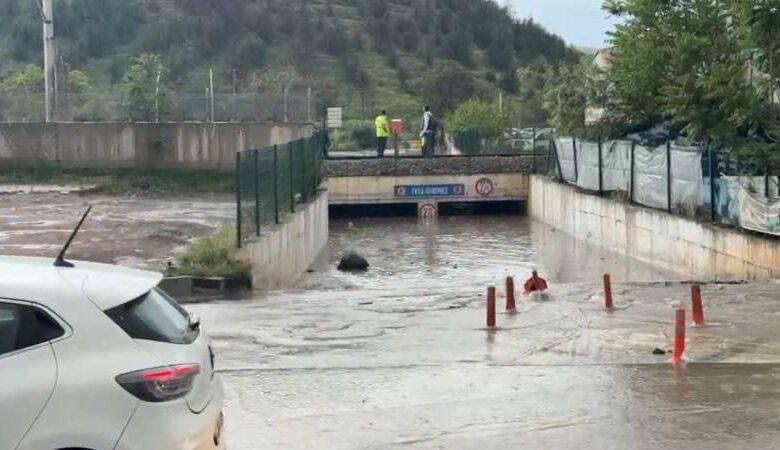 Kırıkkale’de Sağanak Alarmı: Cadde ve Sokaklar Göle Döndü - Kırıkkale Haber, Son Dakika Kırıkkale Haberleri Kırıkkale’de Sağanak Alarmı: Cadde ve Sokaklar Göle Döndü - Kırıkkale Haber, Son Dakika Kırıkkale Haberleri