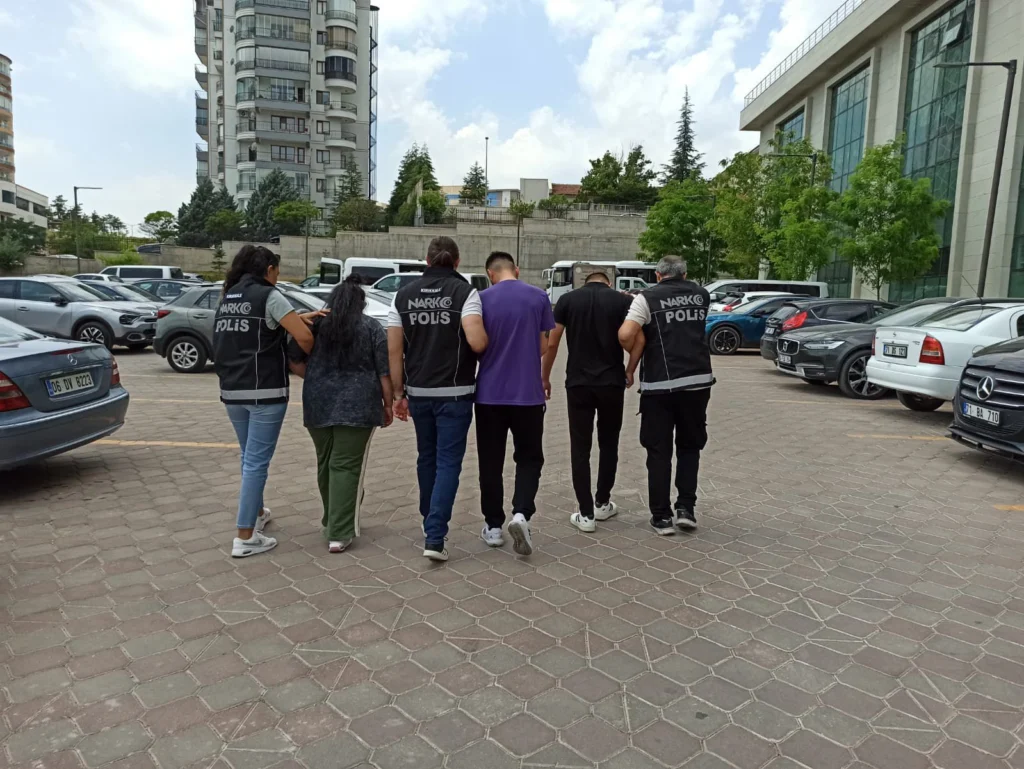 KIRIKKALE’DE ZEHİR TACİRLERİNE DARBE – Kırıkkale Haber, Son Dakika Kırıkkale Haberleri KIRIKKALE’DE ZEHİR TACİRLERİNE DARBE - Kırıkkale Haber, Son Dakika Kırıkkale Haberleri