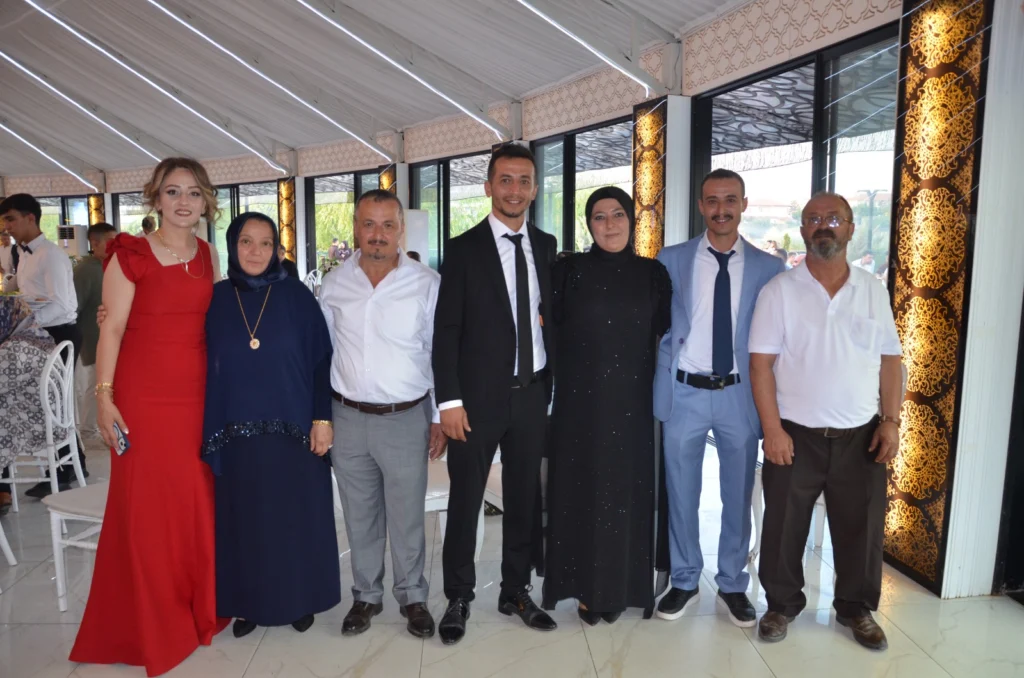 PINAR VE SAMET MUHTEŞEM DÜĞÜNLE DÜNYAEVİNE GİRDİ – Kırıkkale Haber, Son Dakika Kırıkkale Haberleri PINAR VE SAMET MUHTEŞEM DÜĞÜNLE DÜNYAEVİNE GİRDİ - Kırıkkale Haber, Son Dakika Kırıkkale Haberleri