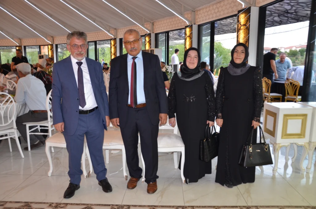 KIRIKKALE’DE İKİ TANINMIŞ AİLEYİ BULUŞTURAN DÜĞÜN! – Kırıkkale Haber, Son Dakika Kırıkkale Haberleri KIRIKKALE’DE İKİ TANINMIŞ AİLEYİ BULUŞTURAN DÜĞÜN! - Kırıkkale Haber, Son Dakika Kırıkkale Haberleri