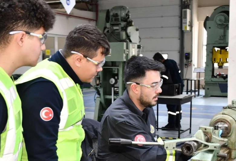 MKE'den Kırıkkaleli gençlere büyük fırsat - Kırıkkale Haber, Son Dakika Kırıkkale Haberleri MKE'den Kırıkkaleli gençlere büyük fırsat - Kırıkkale Haber, Son Dakika Kırıkkale Haberleri