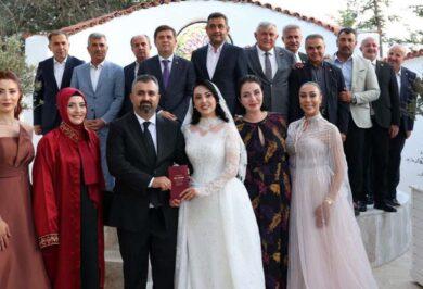 Hacılar Belediye Başkanı Osman Erdoğan, evlendi - Kırıkkale Haber, Son Dakika Kırıkkale Haberleri Hacılar Belediye Başkanı Osman Erdoğan, evlendi - Kırıkkale Haber, Son Dakika Kırıkkale Haberleri